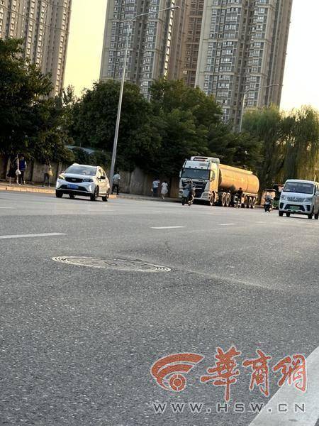 骑车经下沉路面摔摔倒致十级伤残，市民将道路维管单位告上法庭，责任究竟如何划分？