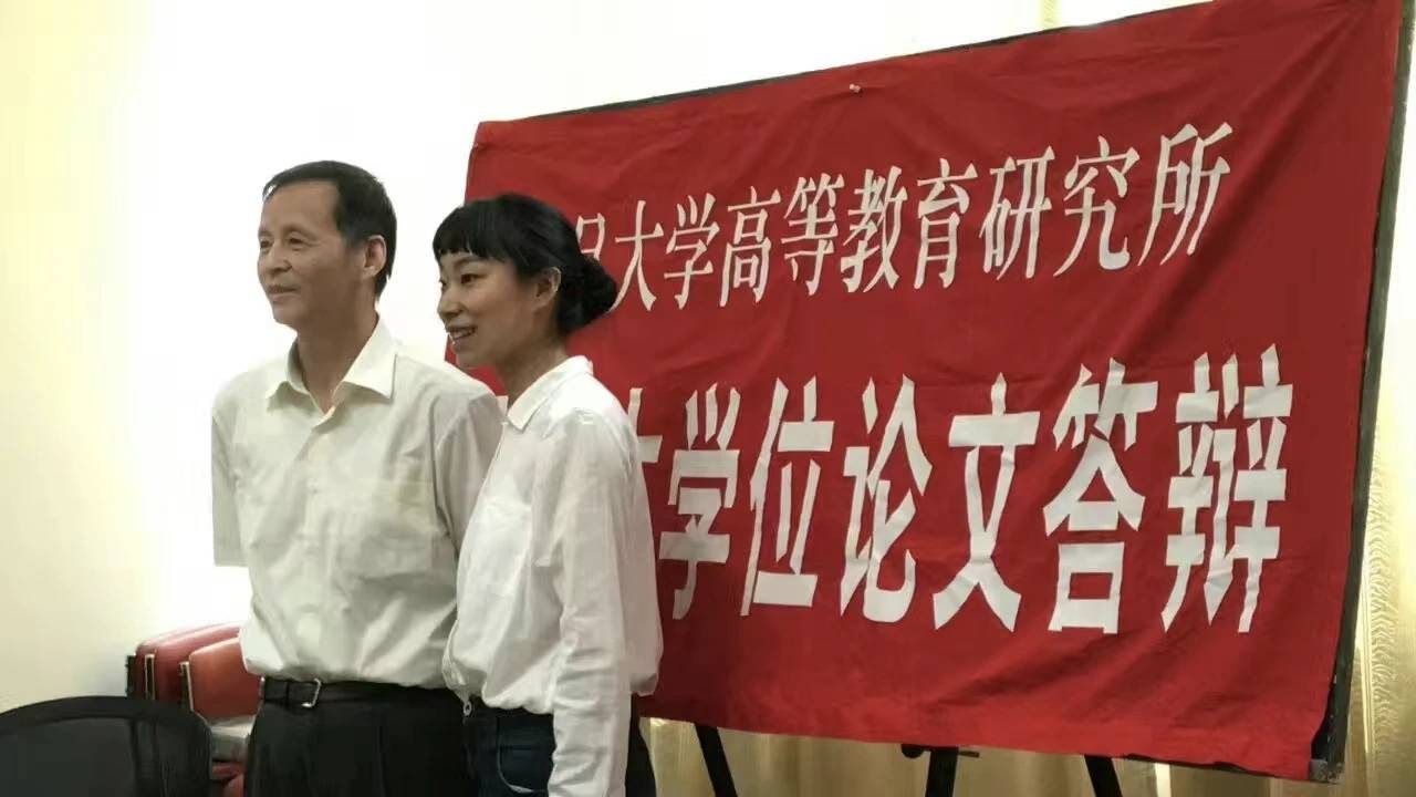 港大女博士放弃985回甘肃，研究县城“失败者”