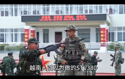 越南新步枪参加联合军演，担心中国偷学技术，结果频繁卡壳到炸？
