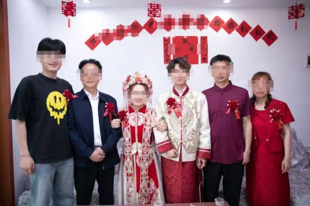 金条假的、别墅租的、父母演的，“新娘”被判刑：“法庭上很嚣张”
